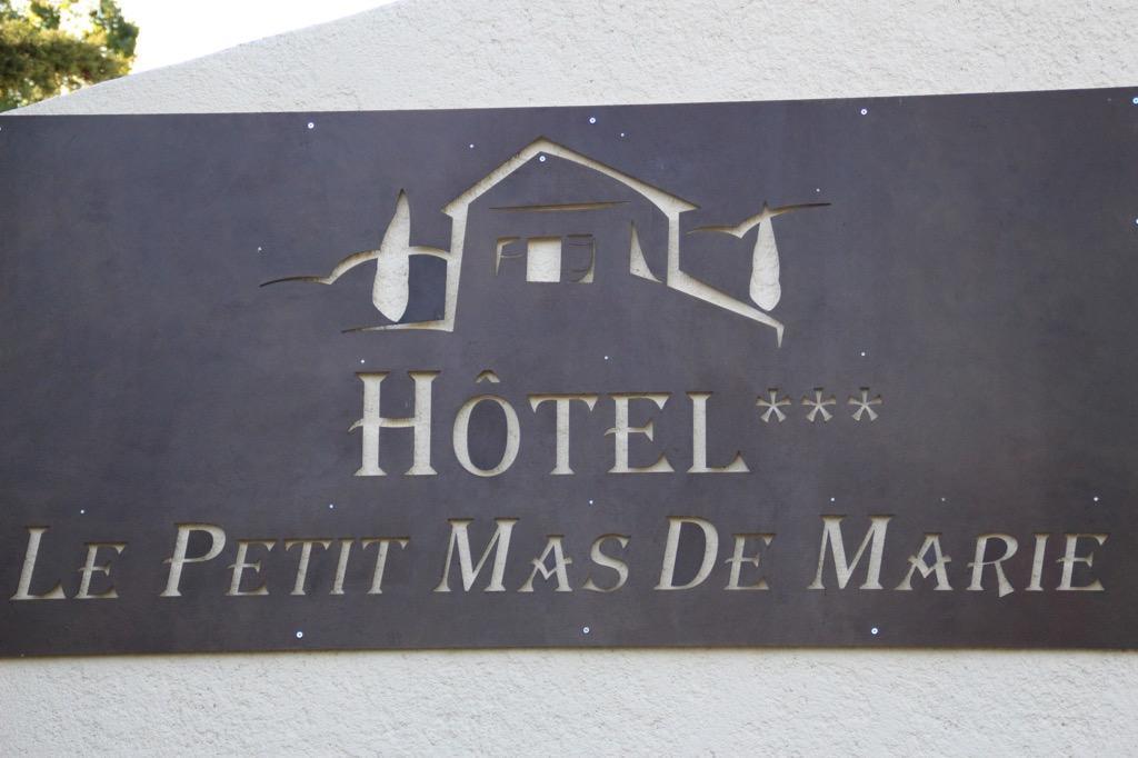 Le Petit Mas De Marie Hotel La Tour-dʼAigues Exterior foto